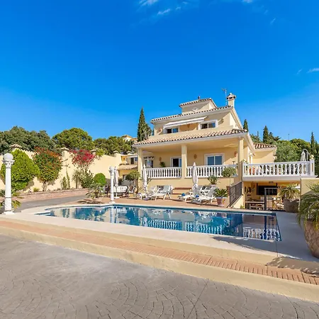 Sunny Penthouse With Pool & Hot Tub In Roca * Estepona