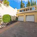 Sunny Penthouse With Pool & Hot Tub In Roca Appartement