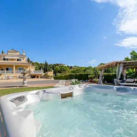 Sunny Penthouse With Pool & Hot Tub In Roca Apartment Estepona