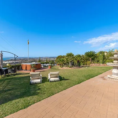 Sunny Penthouse With Pool & Hot Tub In Roca Apartment *