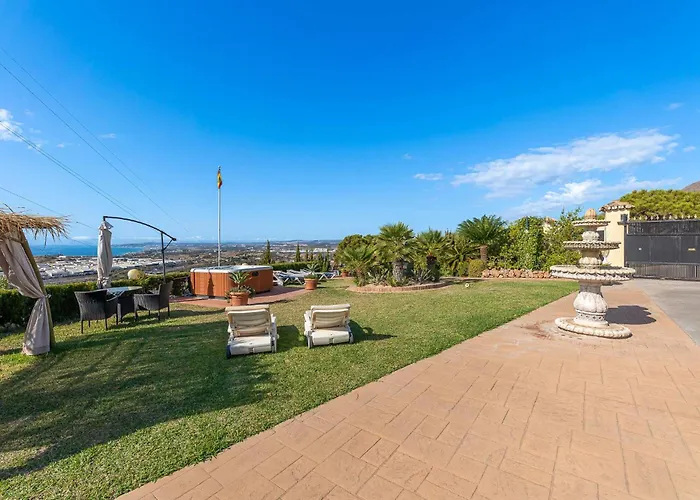 Sunny Penthouse With Pool & Hot Tub In Roca Appartement *